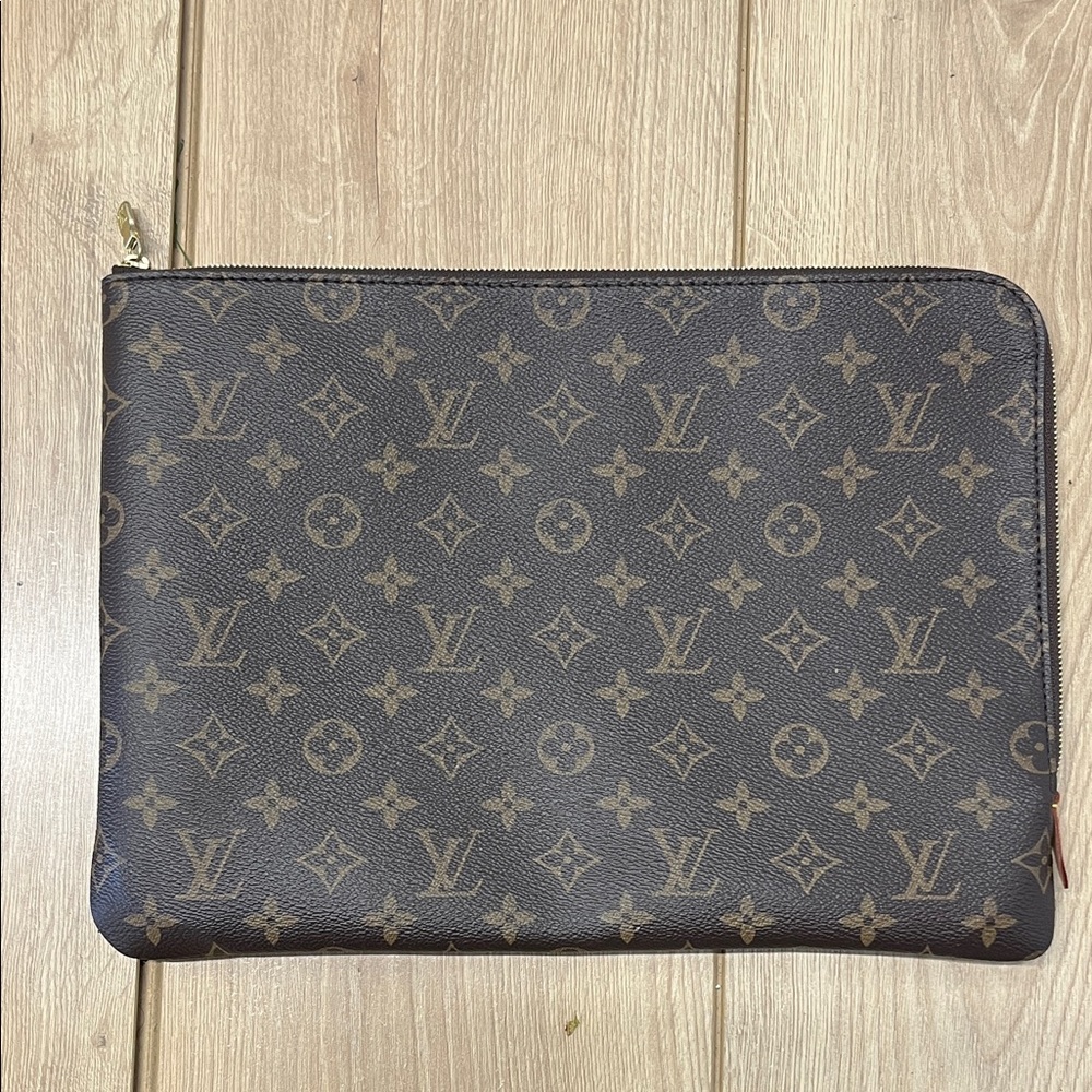 Louis Vuitton Brown Monogram Large Clutch Bag Etui Voyage